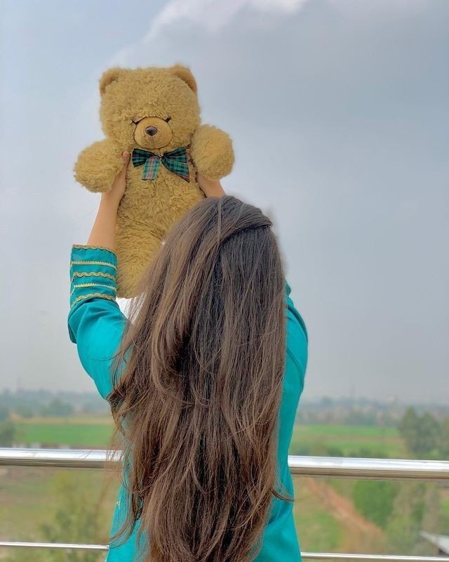 Instagram girl with teddy bear profile pictures