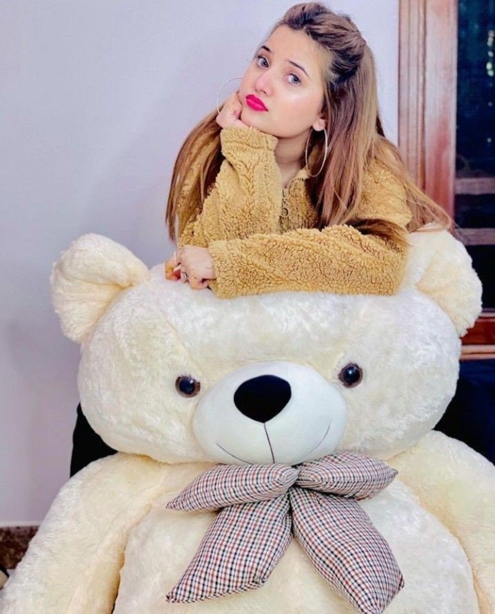 Instagram girl with teddy bear profile pictures