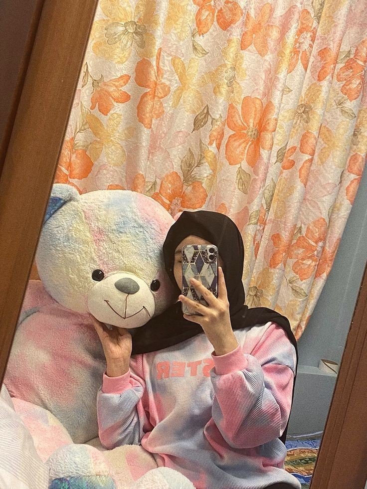 Instagram girl with teddy bear profile pictures