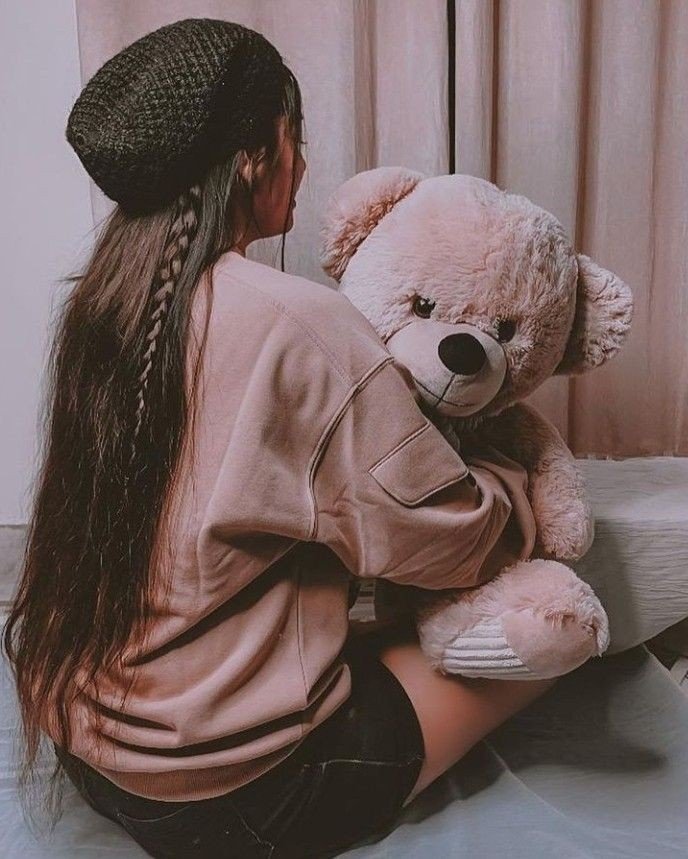 Instagram girl with teddy bear profile pictures