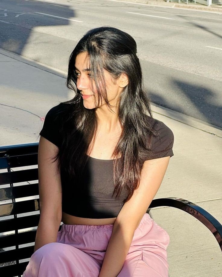 ladki ki photo