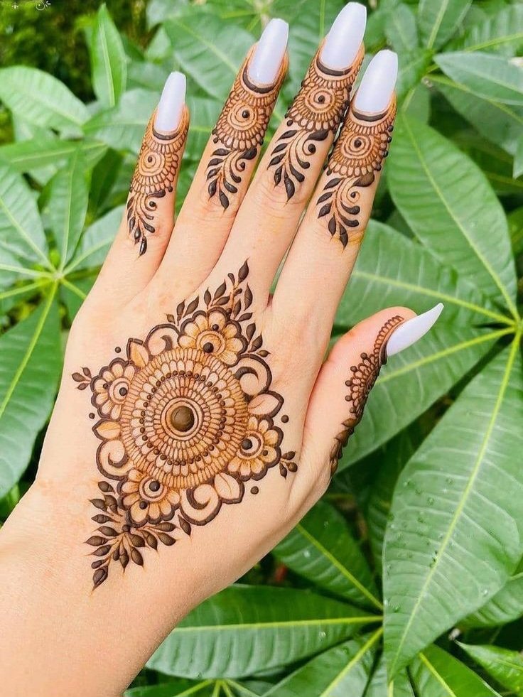 mehndi design photo