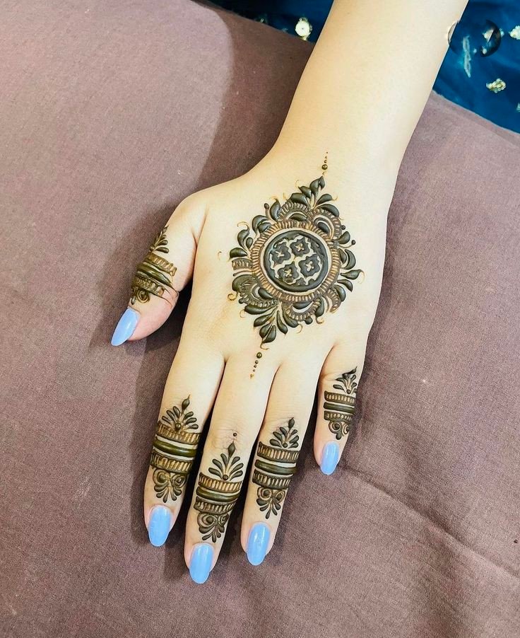 mehndi design photo