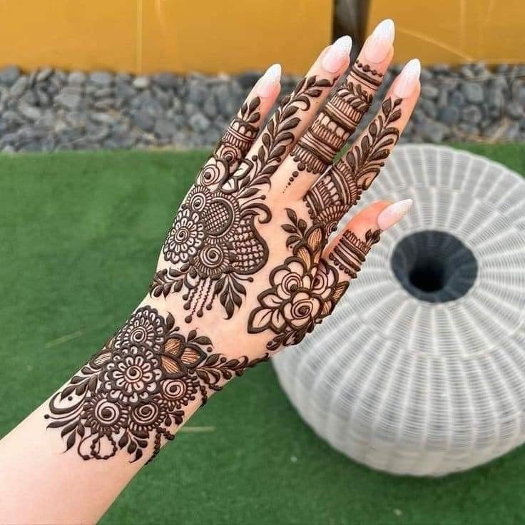 mehndi design photo