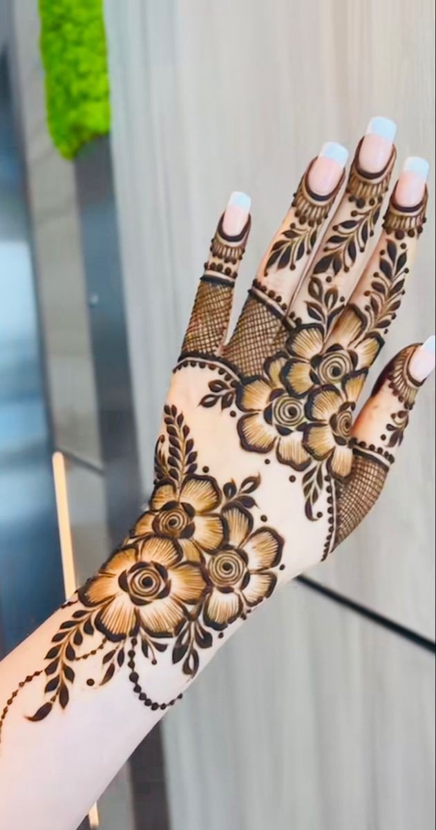 mehndi design photo