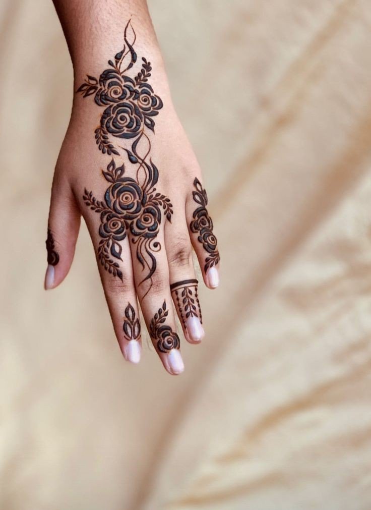 mehndi design photo