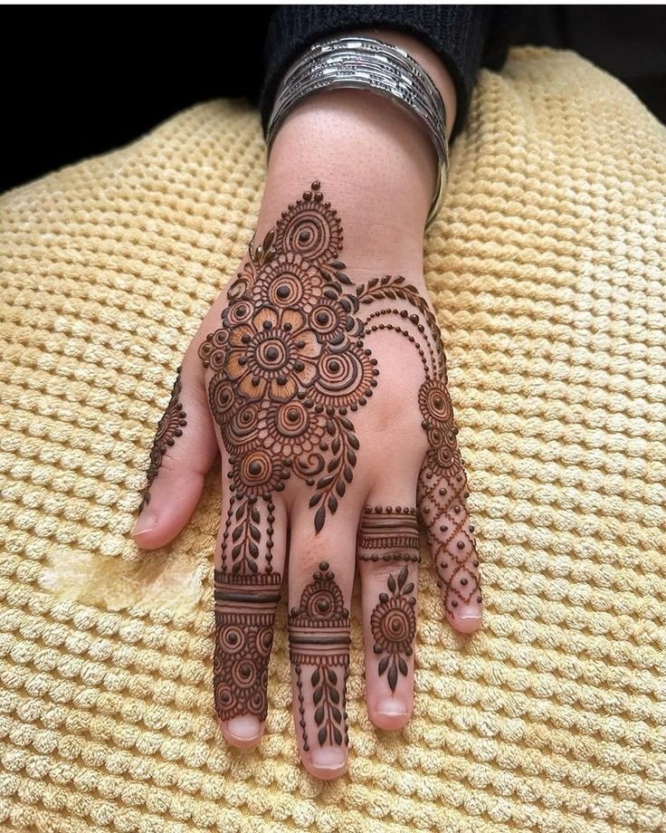 mehndi design photo