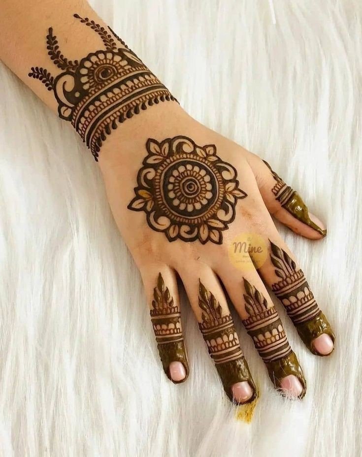 mehndi design photo